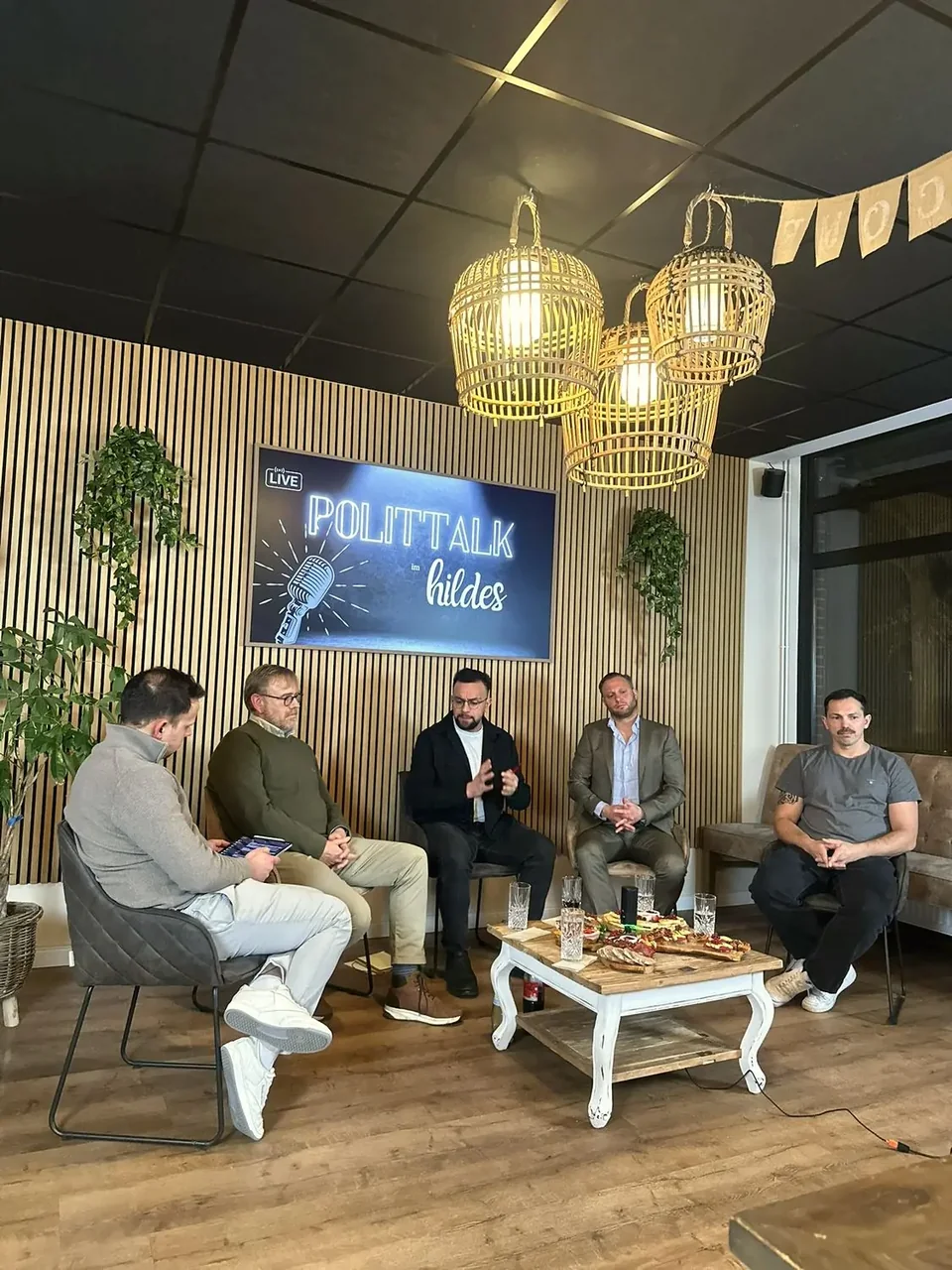 Polittalk im hildes mit Gesprächsrunde