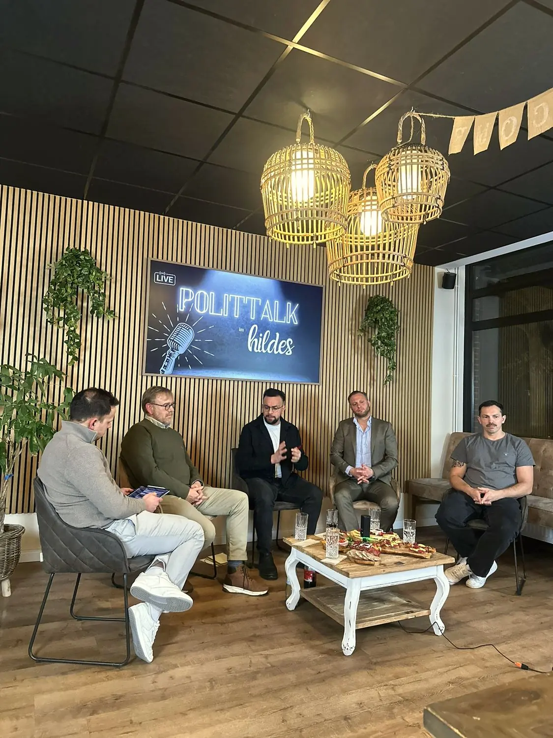 Polittalk im hildes mit Gesprächsrunde